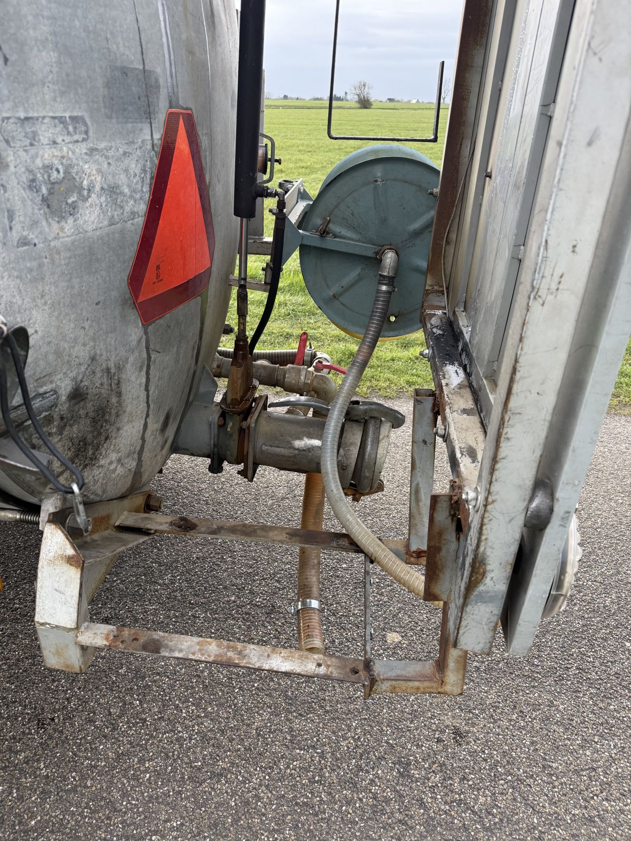 Veenhuis giertank, watertank 5800 liter