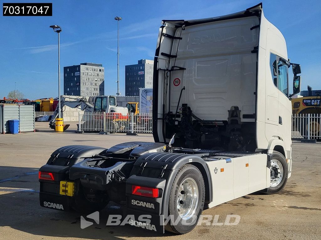 Scania S660 4X2 Retarder Full-Air 2x Tanks Standklima Leather Led ACC Alcoa Euro 6