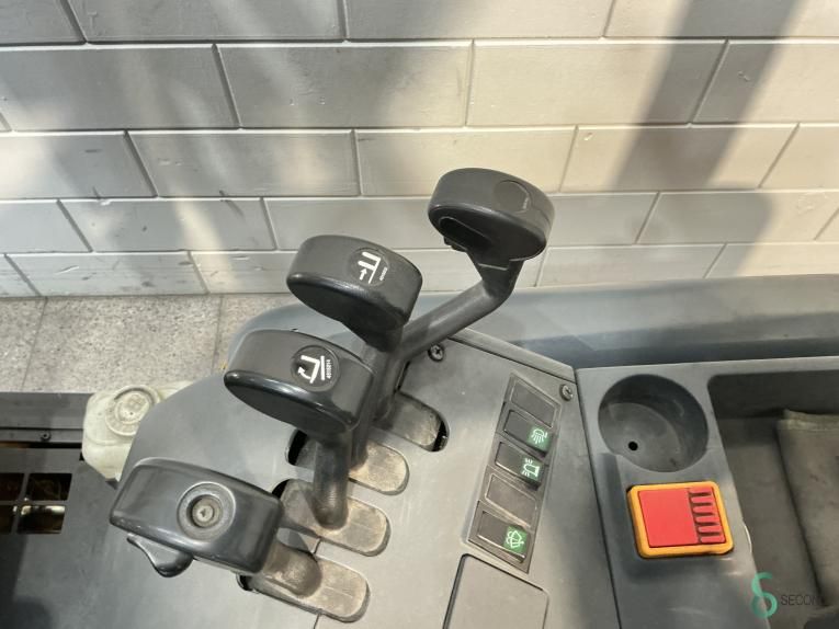 Gabelstapler Elektrisch Jungheinrich EFG 425 2006