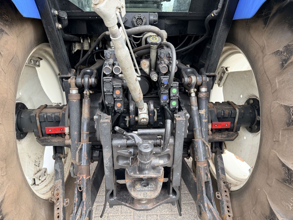 New Holland TS90 4WD
