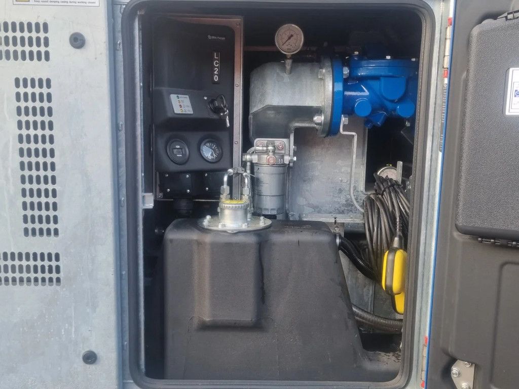 BBA BA75 D220 wit HATZ 1D81z