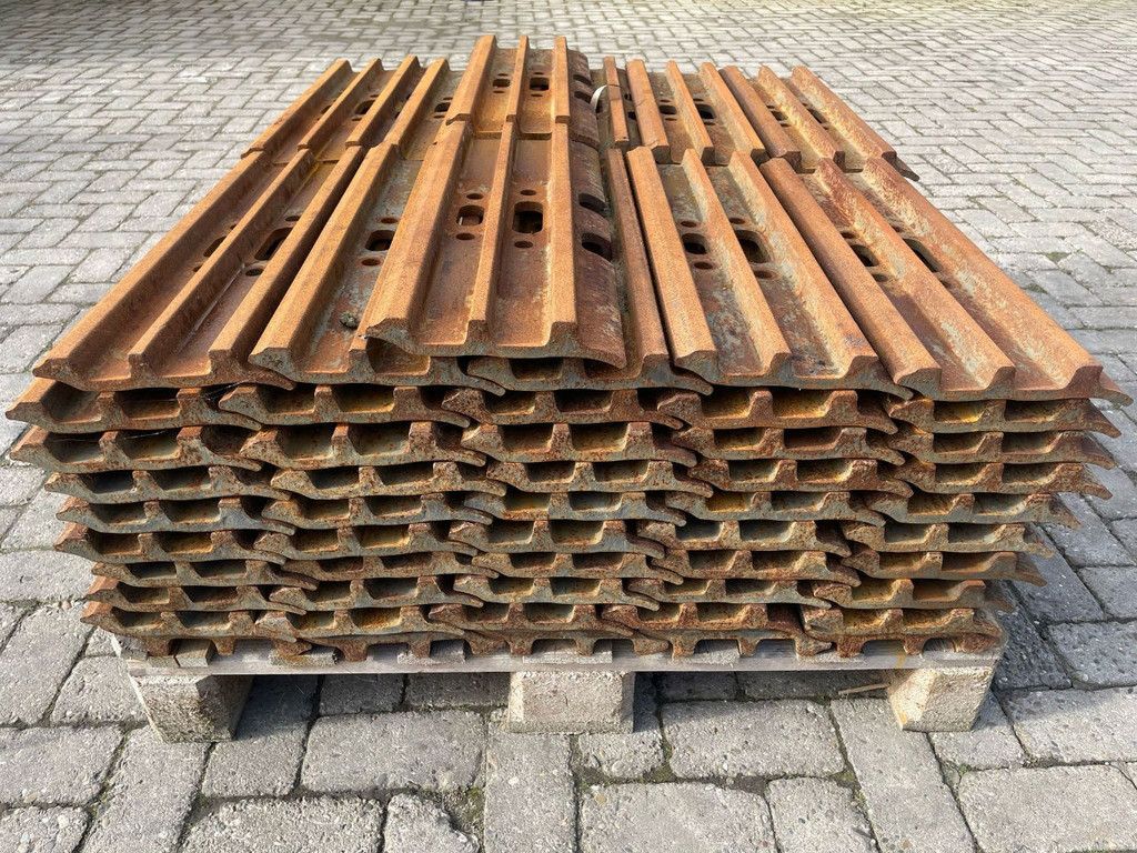 Volvo SHOES | TRACK PLATES | 60 CM | FAHRWERK