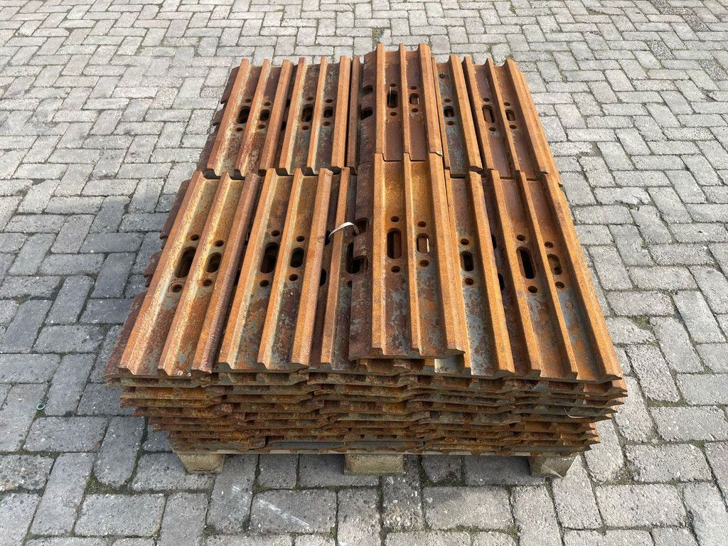 Volvo SHOES | TRACK PLATES | 60 CM | FAHRWERK