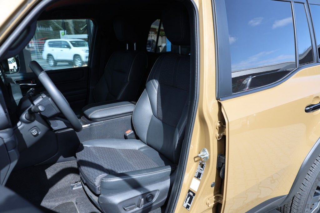 Toyota Landcruiser 250 2.8 D-4D 5DRS *FIRST EDITION* A/T VAN