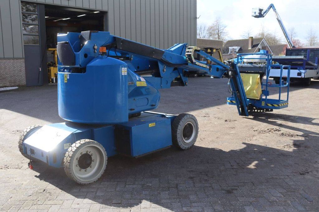 Genie Z400AJPN Electric Articulated Boom Lift 14.32m 2016