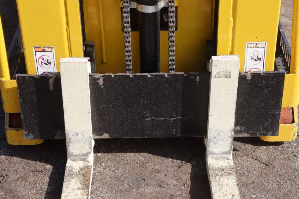 Schubmaststapler Yale MO10E AC Electric 1000kg 2019