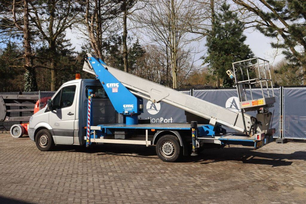 Fahrzeugmontierte Hubarbeitsbühne Mercedes-Benz Sprinter Diesel 95 PS 2013