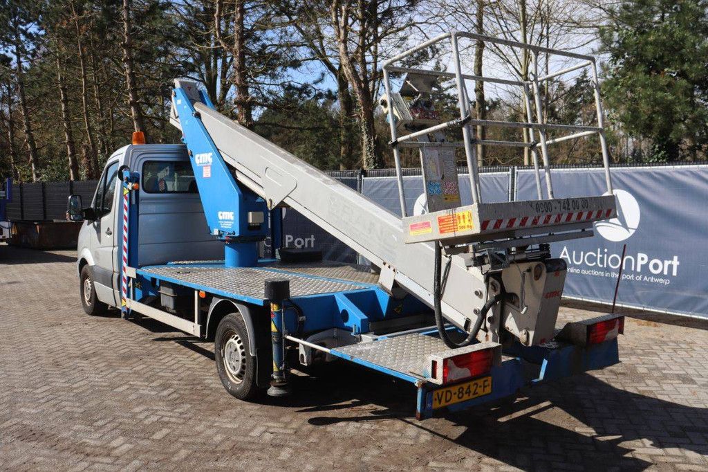 Fahrzeugmontierte Hubarbeitsbühne Mercedes-Benz Sprinter Diesel 95 PS 2013