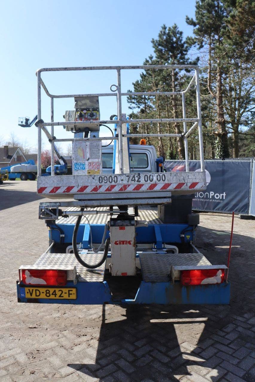 Fahrzeugmontierte Hubarbeitsbühne Mercedes-Benz Sprinter Diesel 95 PS 2013