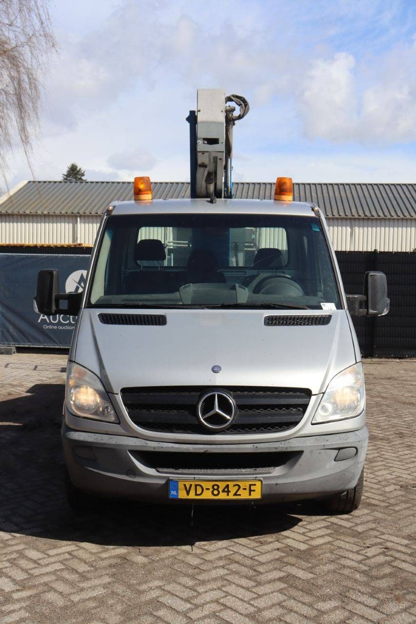 Fahrzeugmontierte Hubarbeitsbühne Mercedes-Benz Sprinter Diesel 95 PS 2013