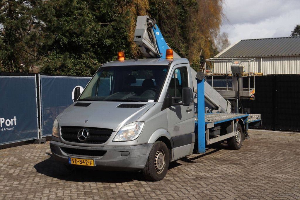 Fahrzeugmontierte Hubarbeitsbühne Mercedes-Benz Sprinter Diesel 95 PS 2013