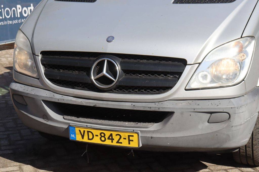 Fahrzeugmontierte Hubarbeitsbühne Mercedes-Benz Sprinter Diesel 95 PS 2013