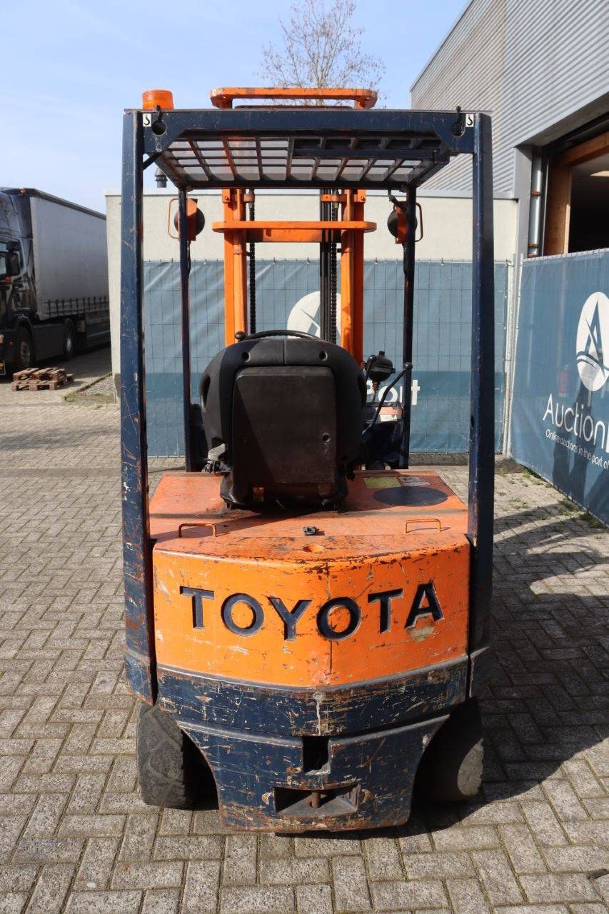Toyota 4FB20 Elektrogabelstapler 2000 kg 3,5 m