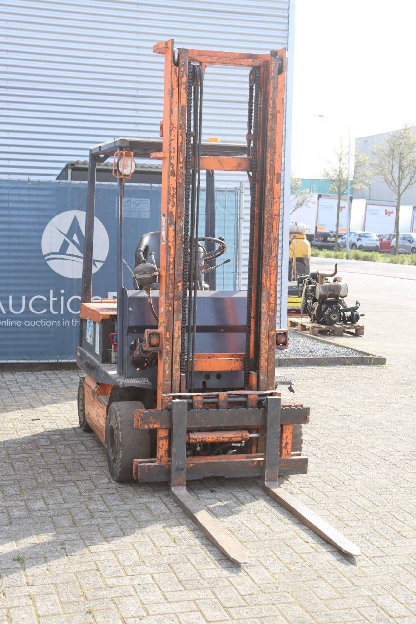 Toyota 4FB20 Elektrogabelstapler 2000 kg 3,5 m