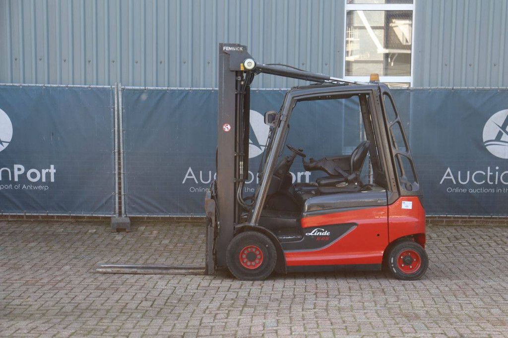 Linde E25-01 Electric Forklift 2500kg 2013