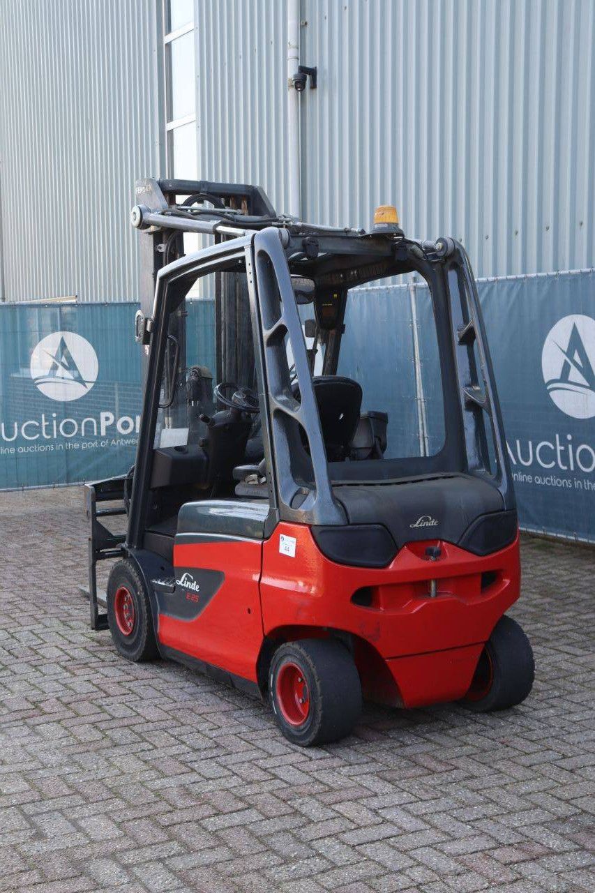 Linde E25-01 Electric Forklift 2500kg 2013