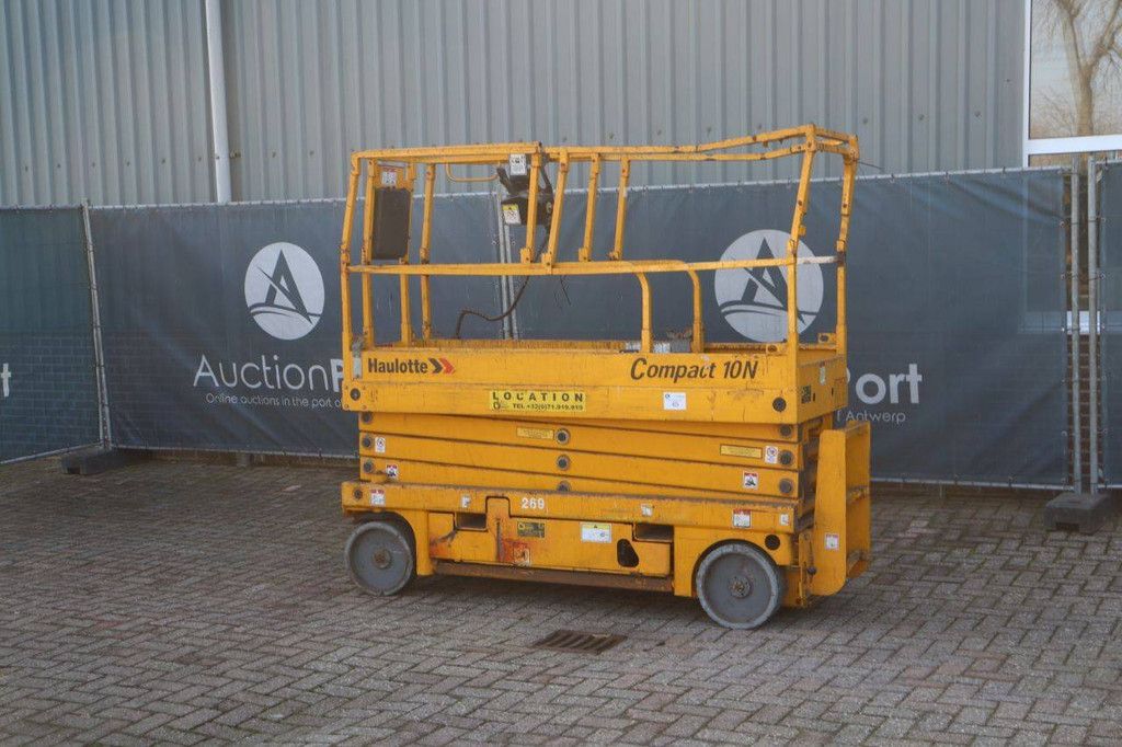 Scherenarbeitsbühne Haulotte Compact 10N Electric 10m