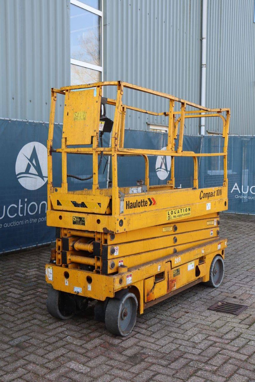 Scherenarbeitsbühne Haulotte Compact 10N Electric 10m
