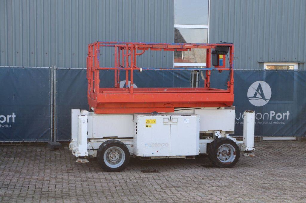 Scissor lift Genie GS-2669 Diesel 10m 2012