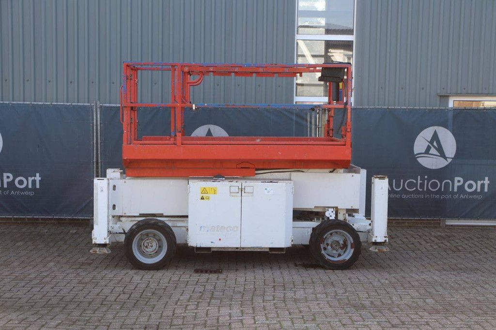 Scissor lift Genie GS-2669 Diesel 10m 2012