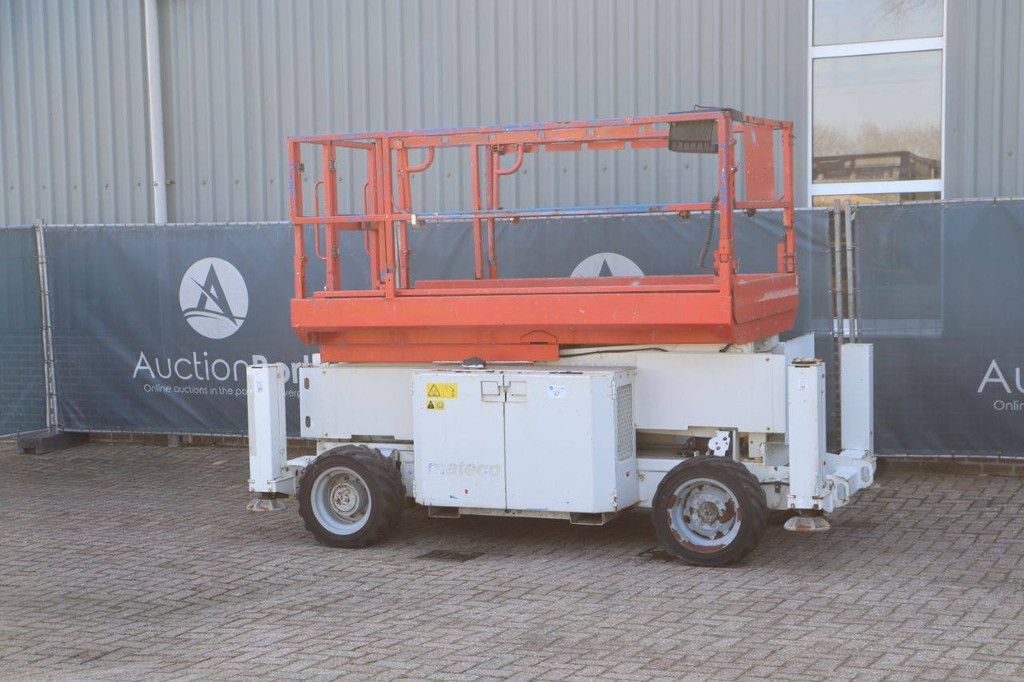 Scissor lift Genie GS-2669 Diesel 10m 2012
