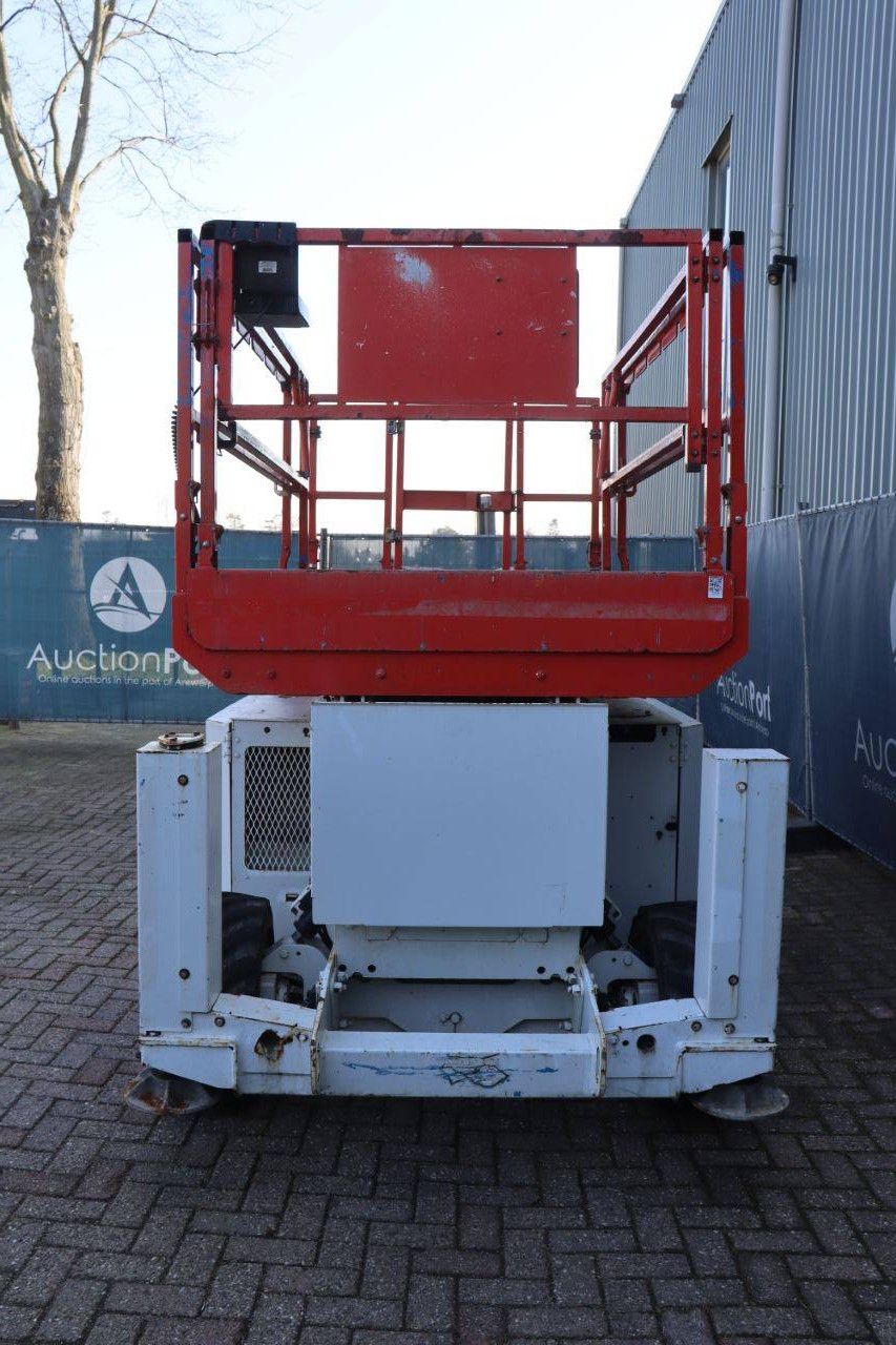 Scissor lift Genie GS-2669 Diesel 10m 2012