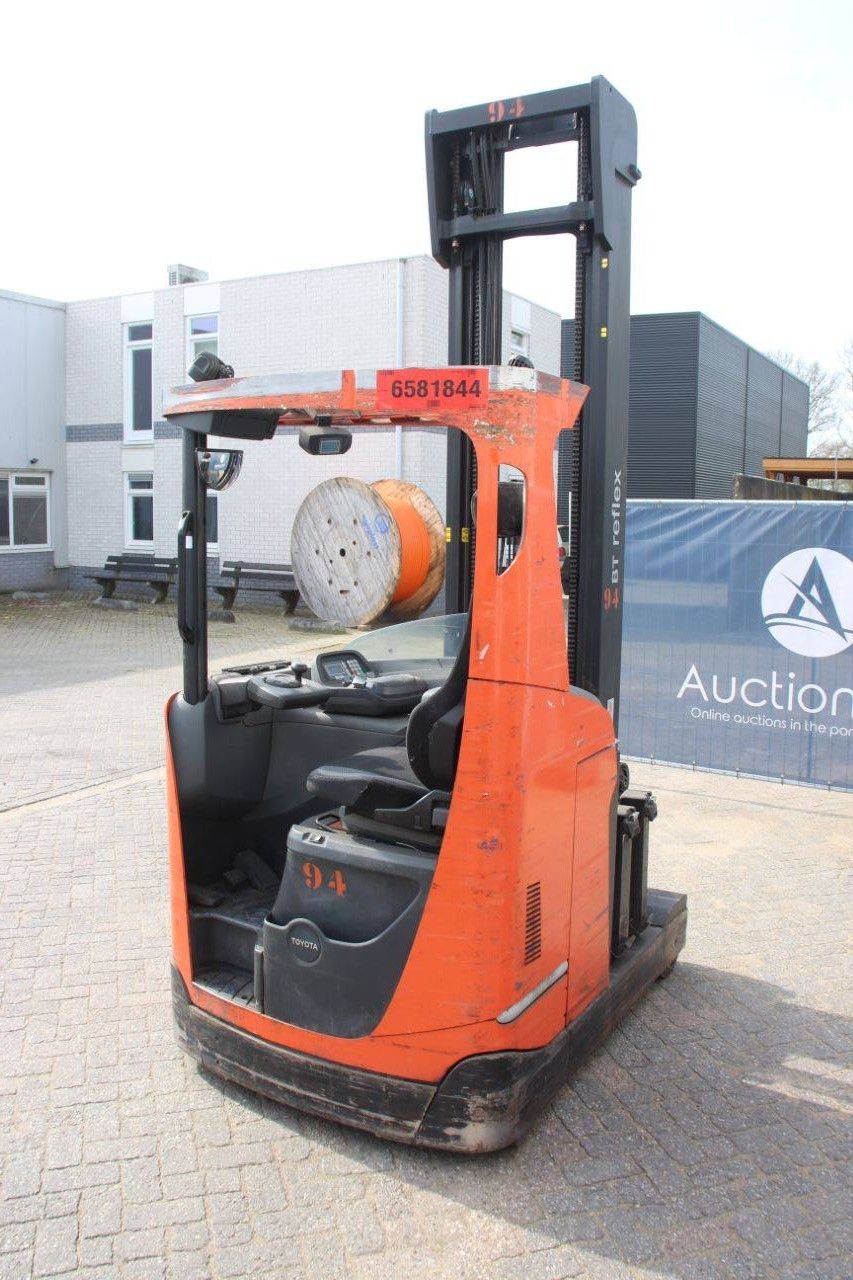 Toyota RRE160NE Electric Reach Truck 1600kg 2018