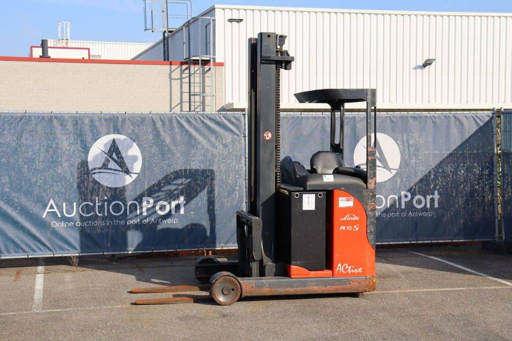 Linde R16S Electric Reach Truck 1600kg