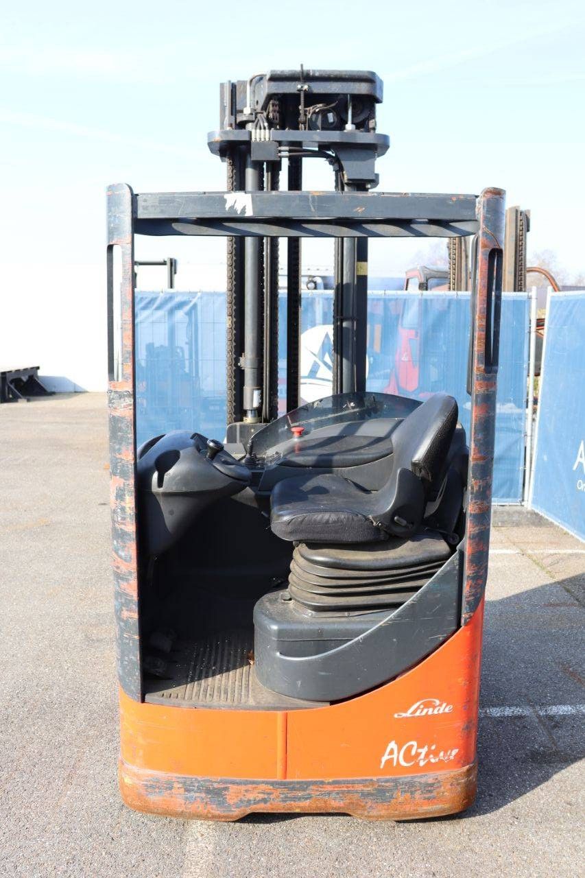 Linde R16S Electric Reach Truck 1600kg
