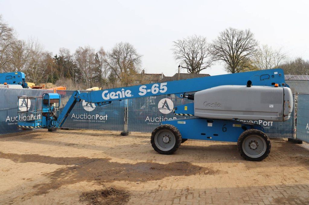 Genie S-65 Diesel Telescopic Boom Lift 21.80m