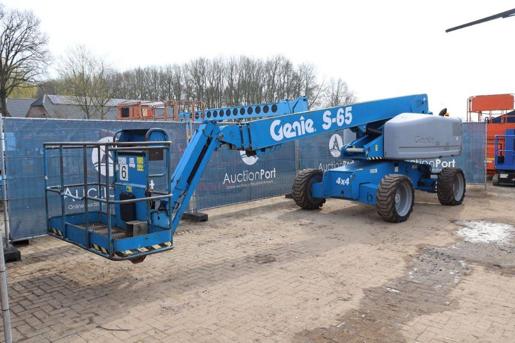 Genie S-65 Diesel Telescopic Boom Lift 21.80m