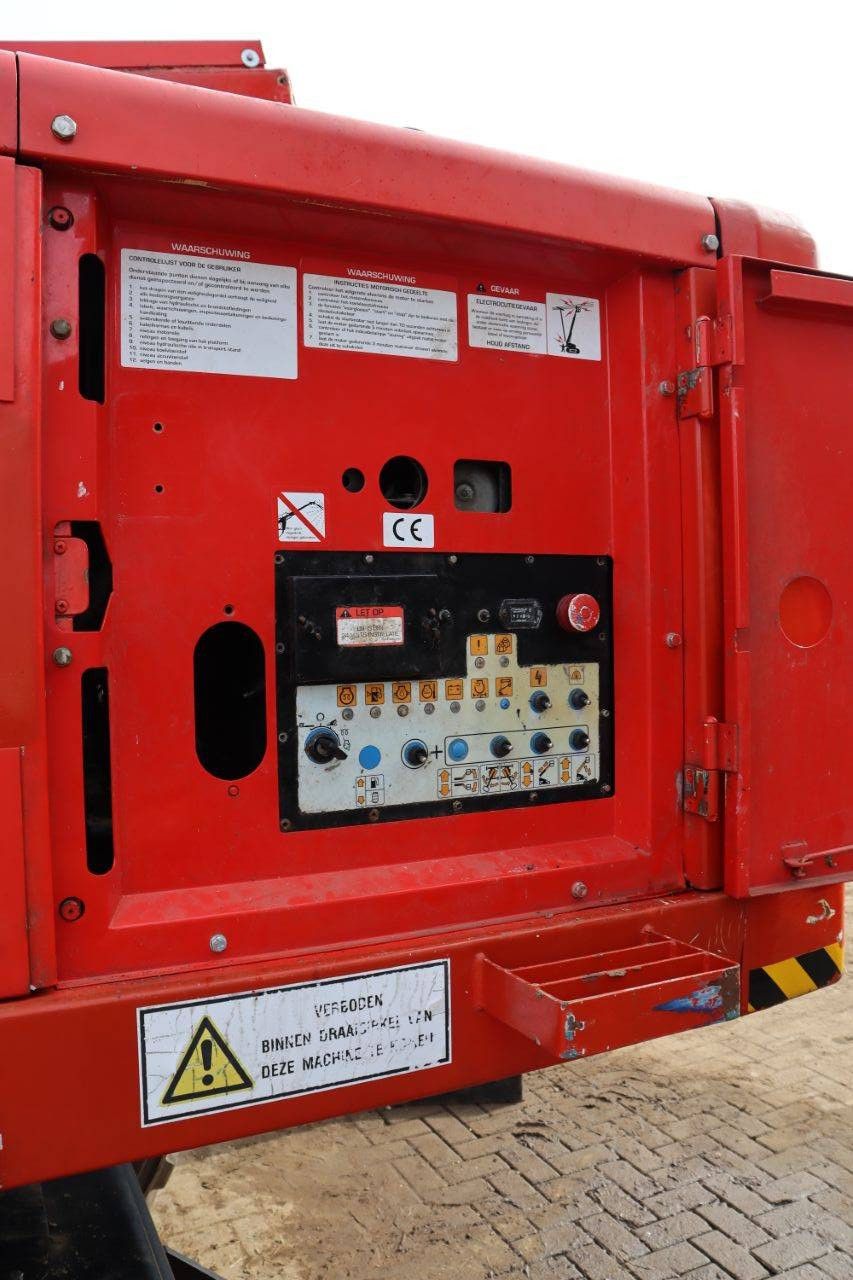 Teleskop-Arbeitsbühne Aichi SP 18A Diesel 18,2 m 2002