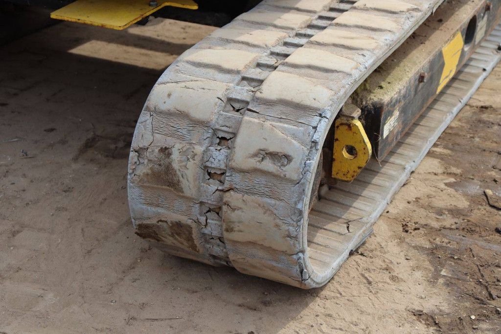 Telescopic boom lift Hitachi HX99B-2 Diesel 12m 2006