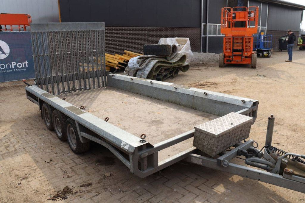 Machine transporter Henra MG354018TR 2019