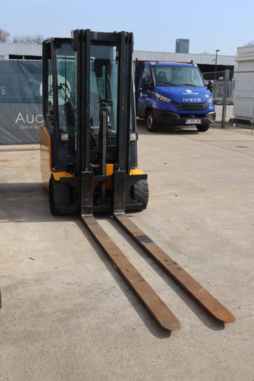 Gabelstapler Jungheinrich EFG 220 Elektro 2000 kg 4,5 m 2012