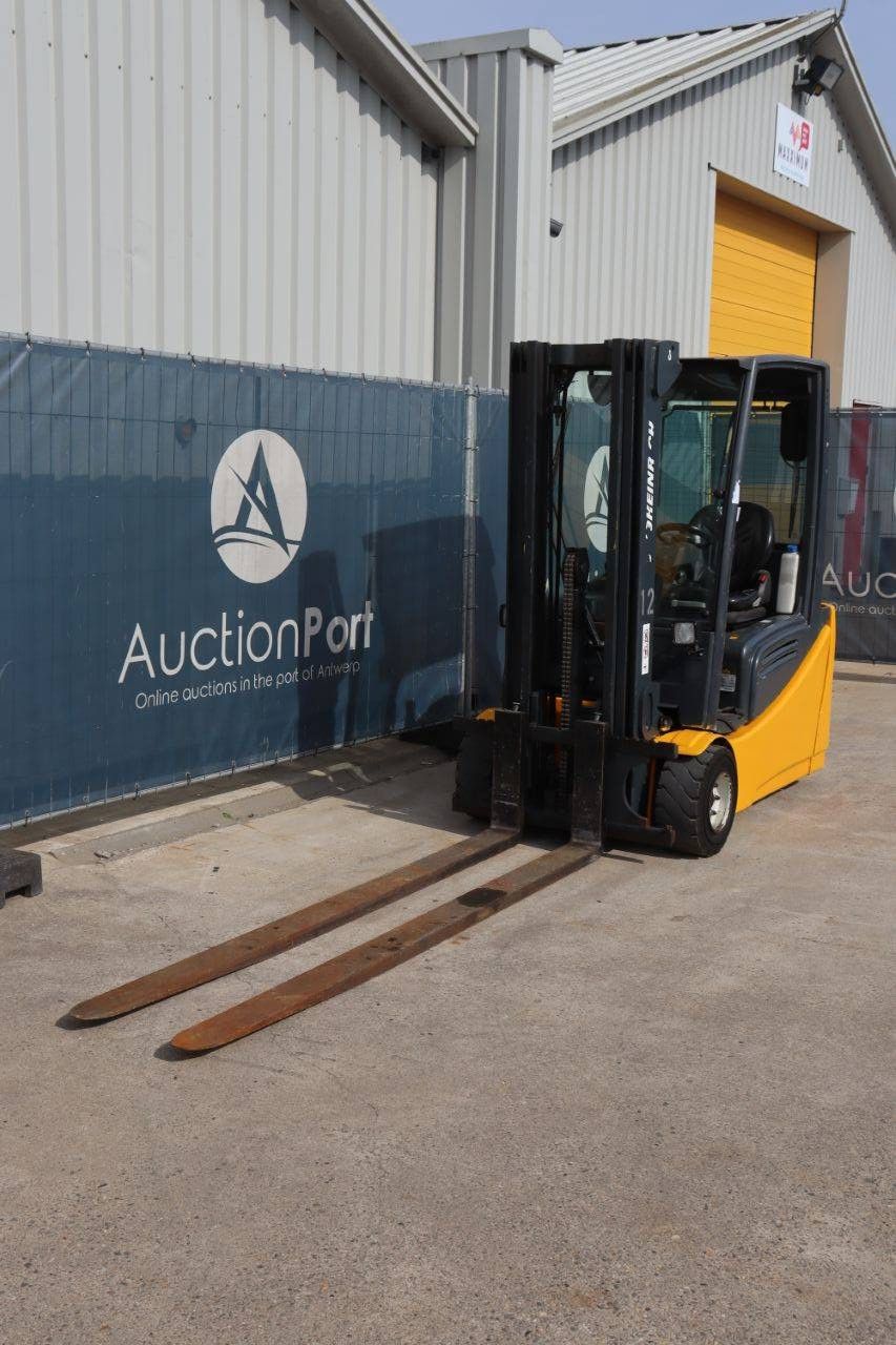 Gabelstapler Jungheinrich EFG 220 Elektro 2000 kg 4,5 m 2012