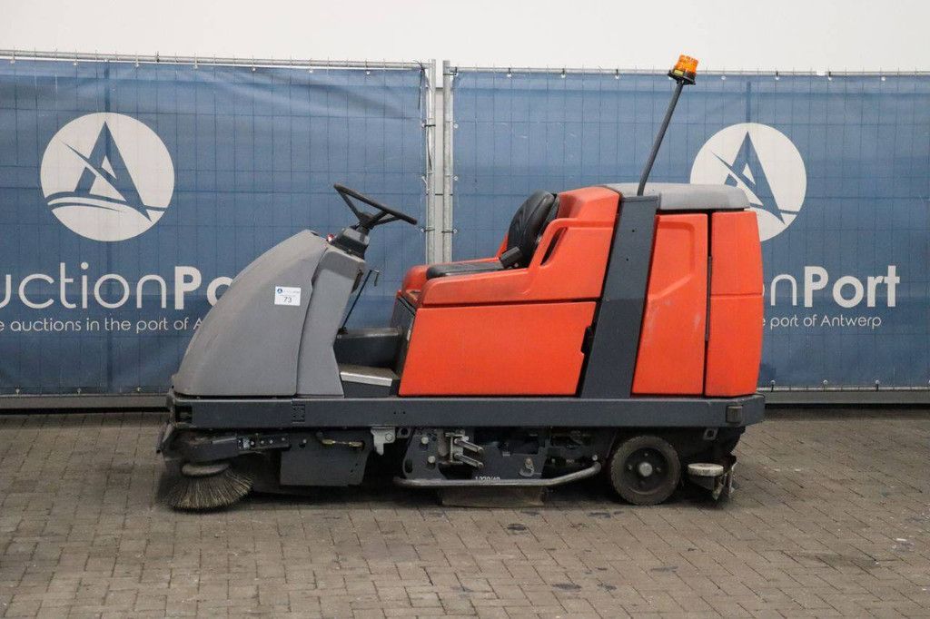 Kehrmaschine Hako Hakomatic B310 R CL Elektro 2014