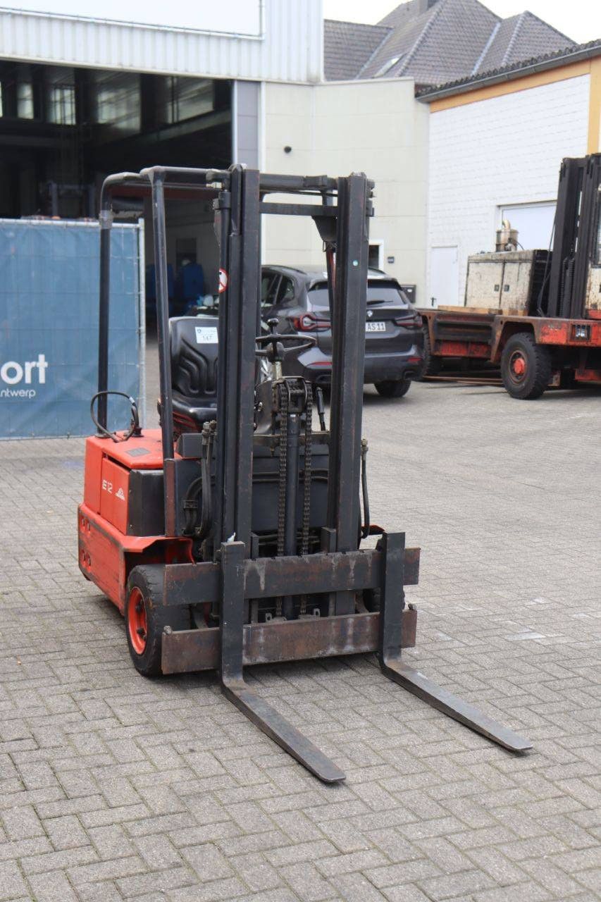 Linde E12 Electric Forklift 1200kg 6.05m