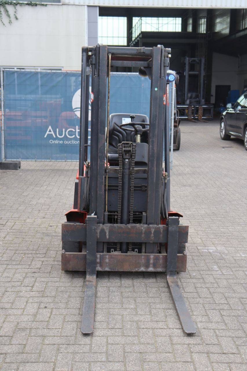 Linde E12 Electric Forklift 1200kg 6.05m