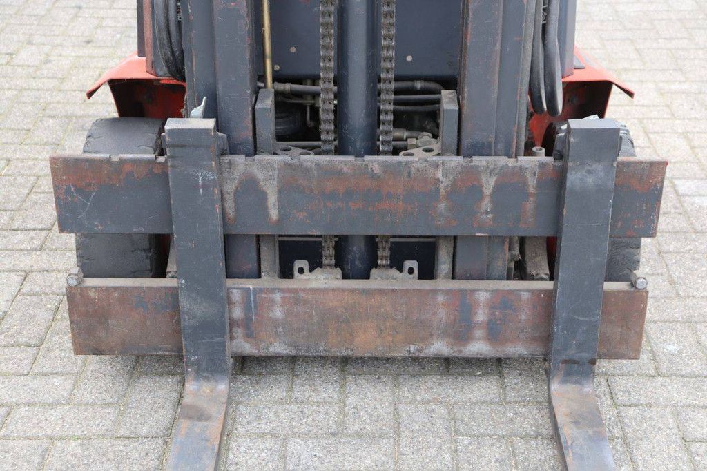 Linde E12 Electric Forklift 1200kg 6.05m