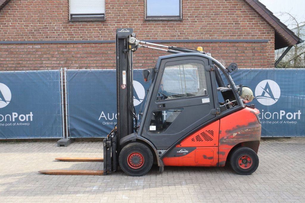Linde H30T-02 LPG-Gabelstapler 3000 kg 5,5 m 2014