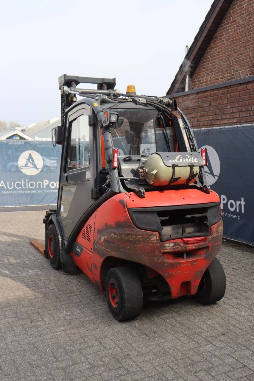 Linde H30T-02 LPG-Gabelstapler 3000 kg 5,5 m 2014