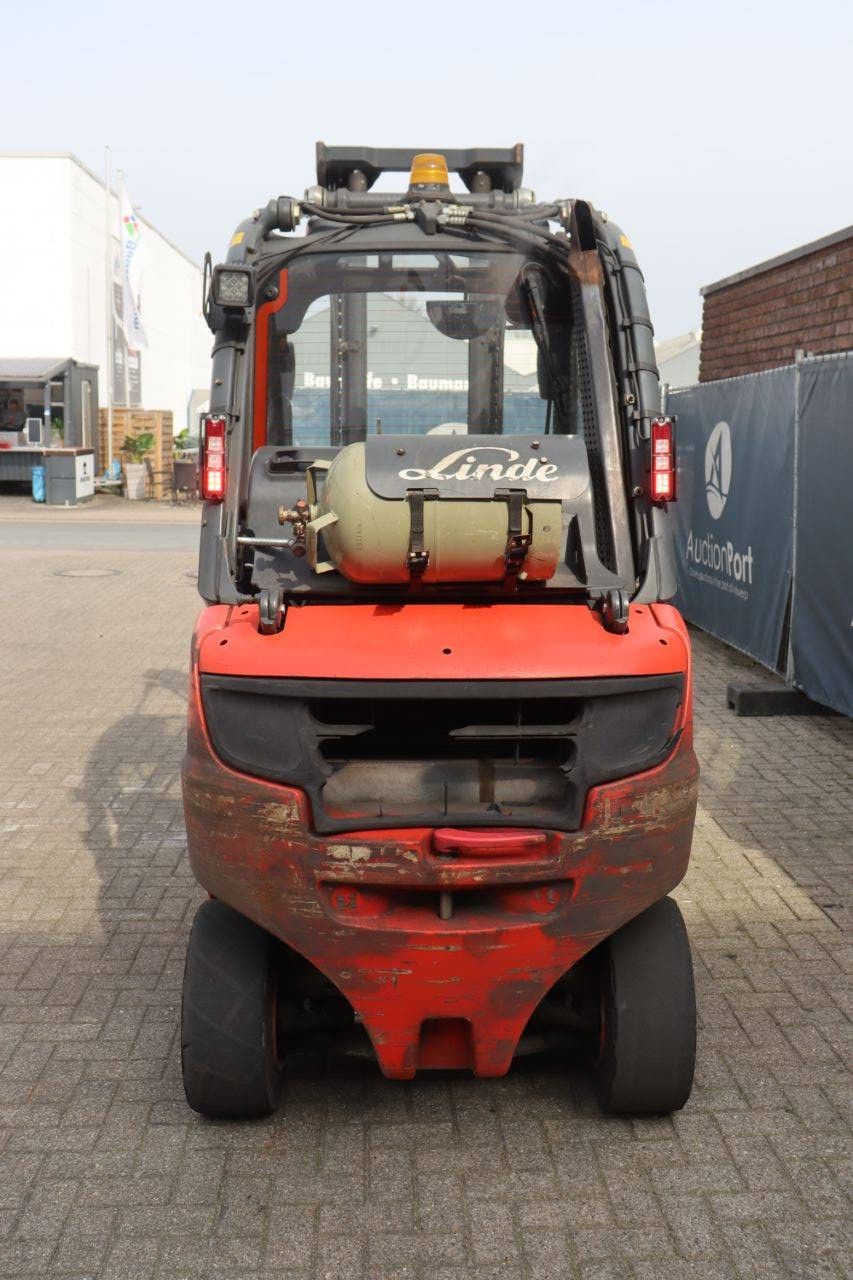 Linde H30T-02 LPG-Gabelstapler 3000 kg 5,5 m 2014