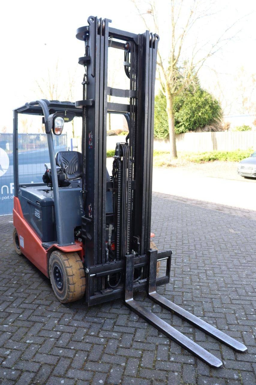 Heftruck Toyota 8FBMT25 Elektrisch 2500kg 2019