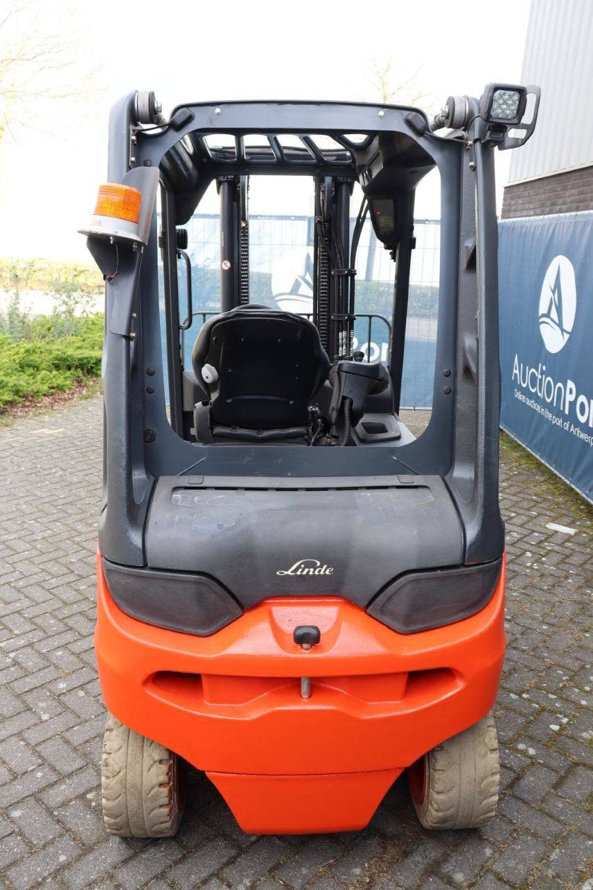 Linde E30 Electric Forklift 3000kg