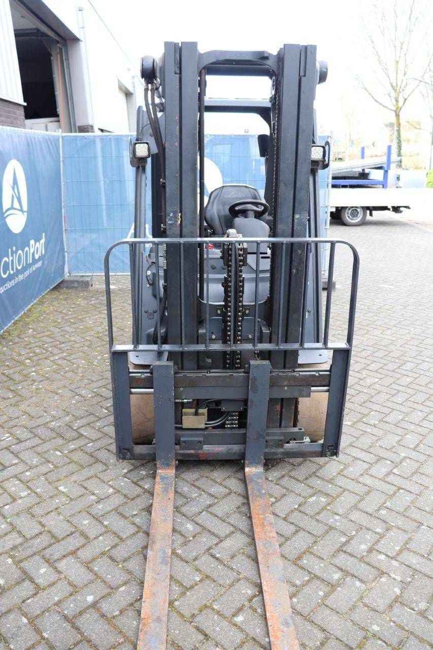 Linde E30 Electric Forklift 3000kg