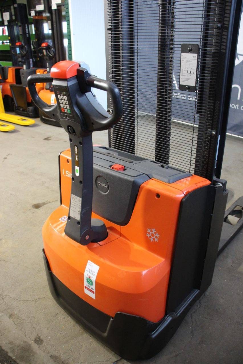 Stapler Toyota SWE120 Elektro 1200kg 2,9m 2018