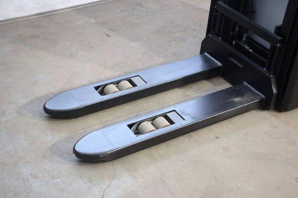 Toyota SPE120 Elektrostapler 1200 kg 3,7 m 2020