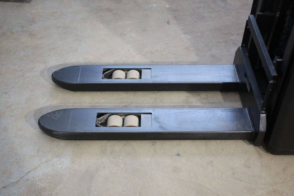 Toyota SPE120 Elektrostapler 1200 kg 3,7 m 2020