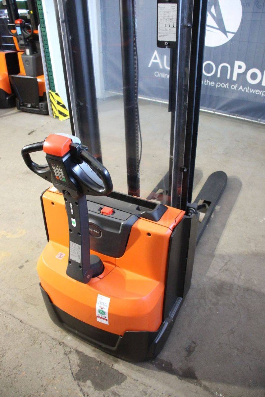 Stapelaar Toyota SWE100 Elektrisch 1000kg 3.3m 2019